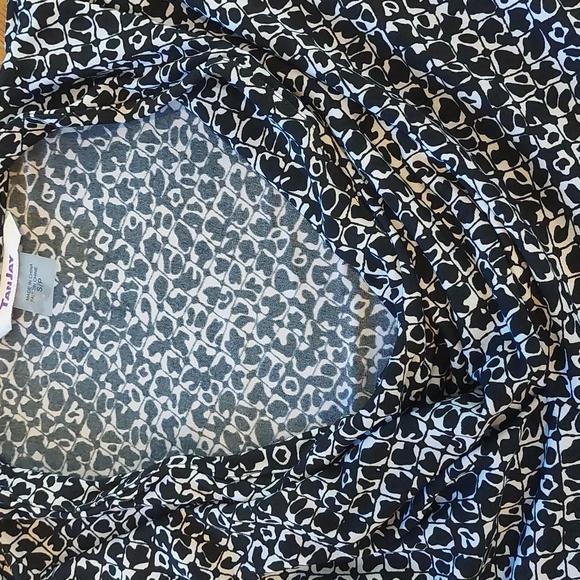 TanJay Top - Picture 6 of 7